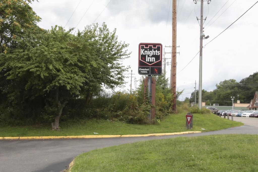 Knights Inn - Battle Creek Exteriör bild